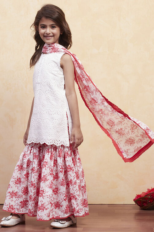 White Red Cotton Sharara Suit Set image number 3