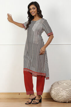 Rust Solid Mid-Rise Straight Palazzo Pants image number 0