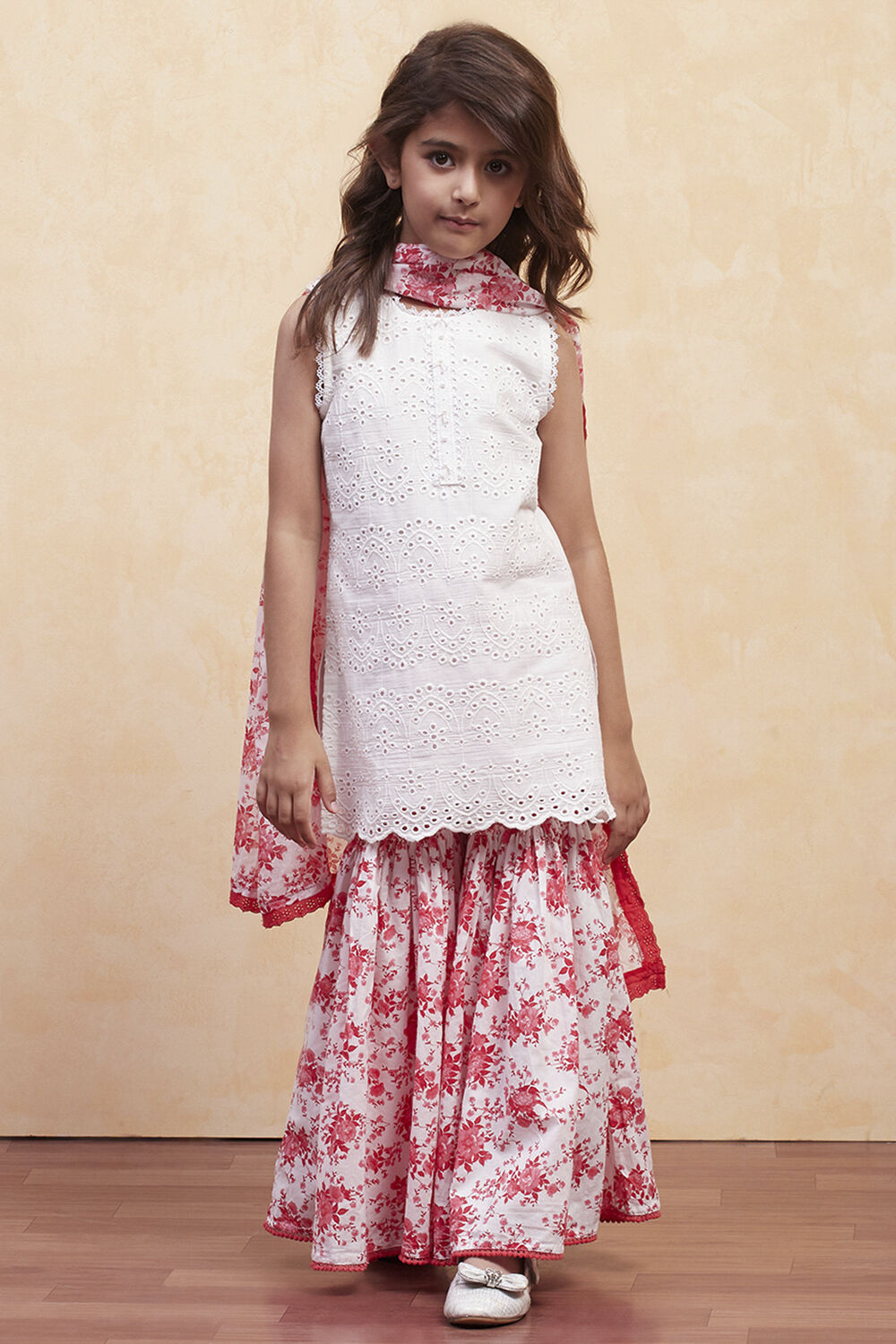 Red and White Cotton Schiffli Straight Suit Set image number 6