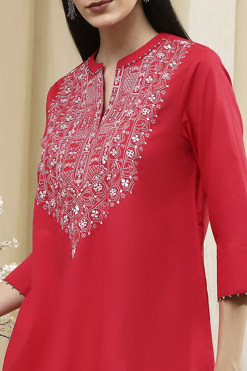 Raspberry Embroidered Straight Short Kurta image number 1
