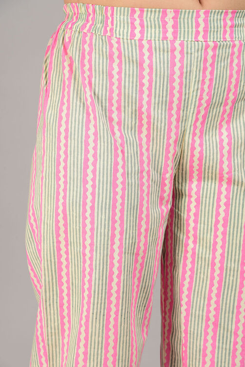 Pink Cotton Screen Print Unstitched Suit Set image number 3