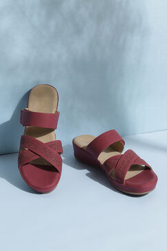 Maroon Pu Slip-Ons image number 0