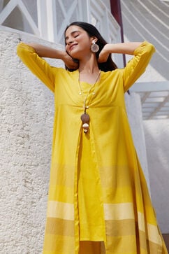 Yellow Cotton Blend Straight Jacket image number 1
