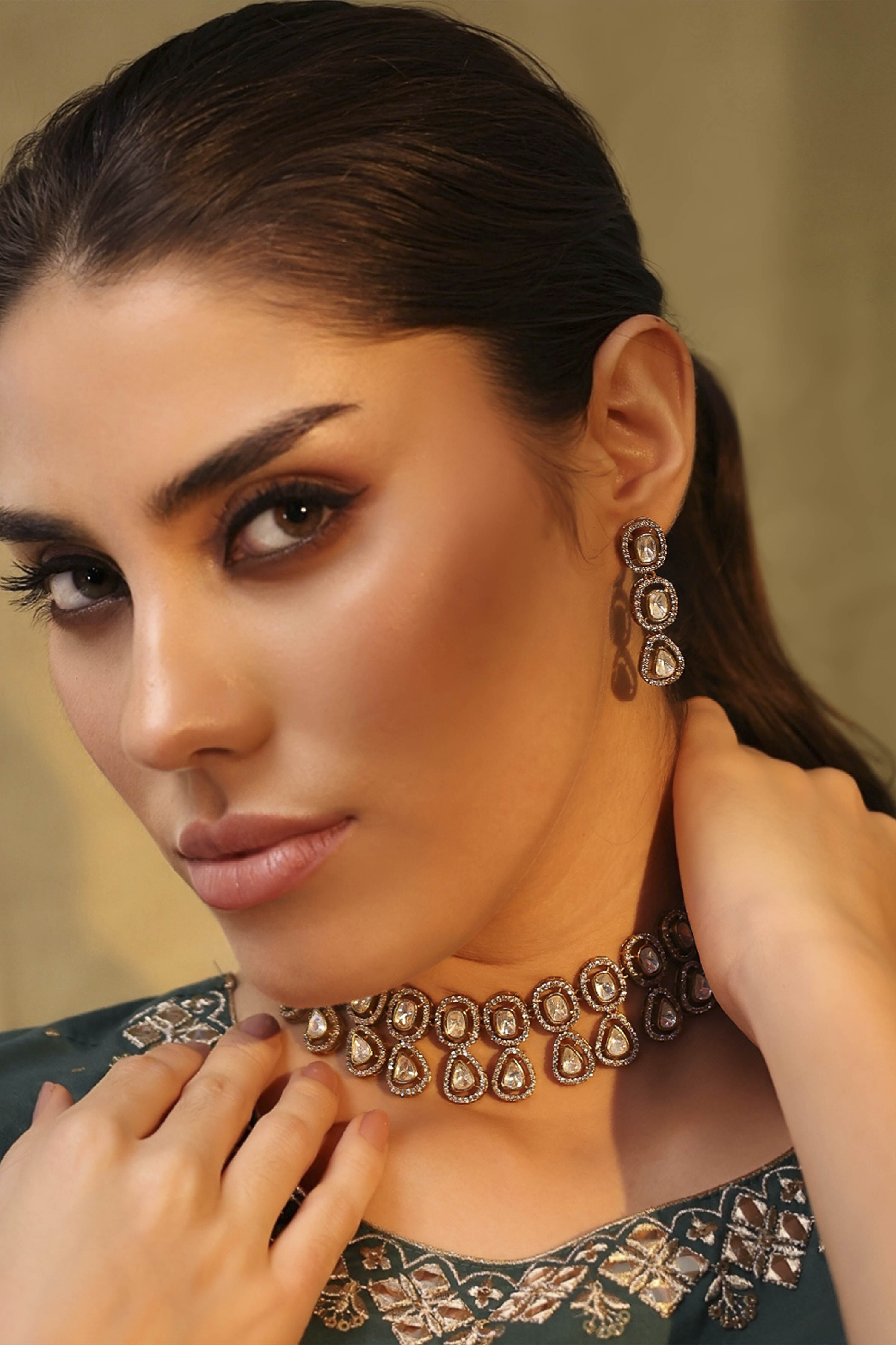 White Brass Kundan Set image number 3