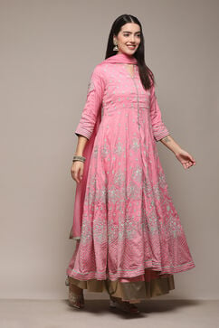 Pink Cotton Blend Anarkali Embroidered Kurta Suit Set image number 6