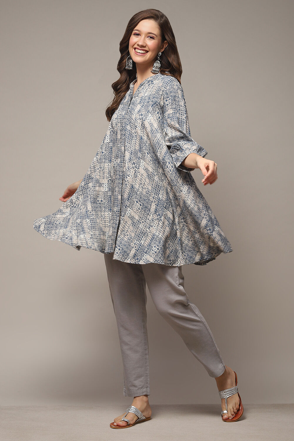 Navy LIVA Printed Kurti image number 0