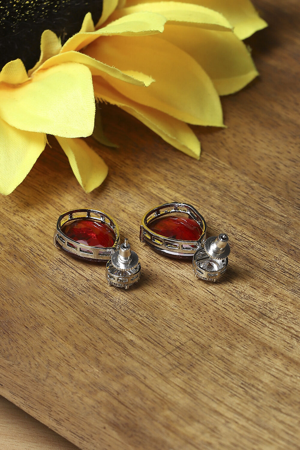 Red Brass Pendant Necklace Set image number 2