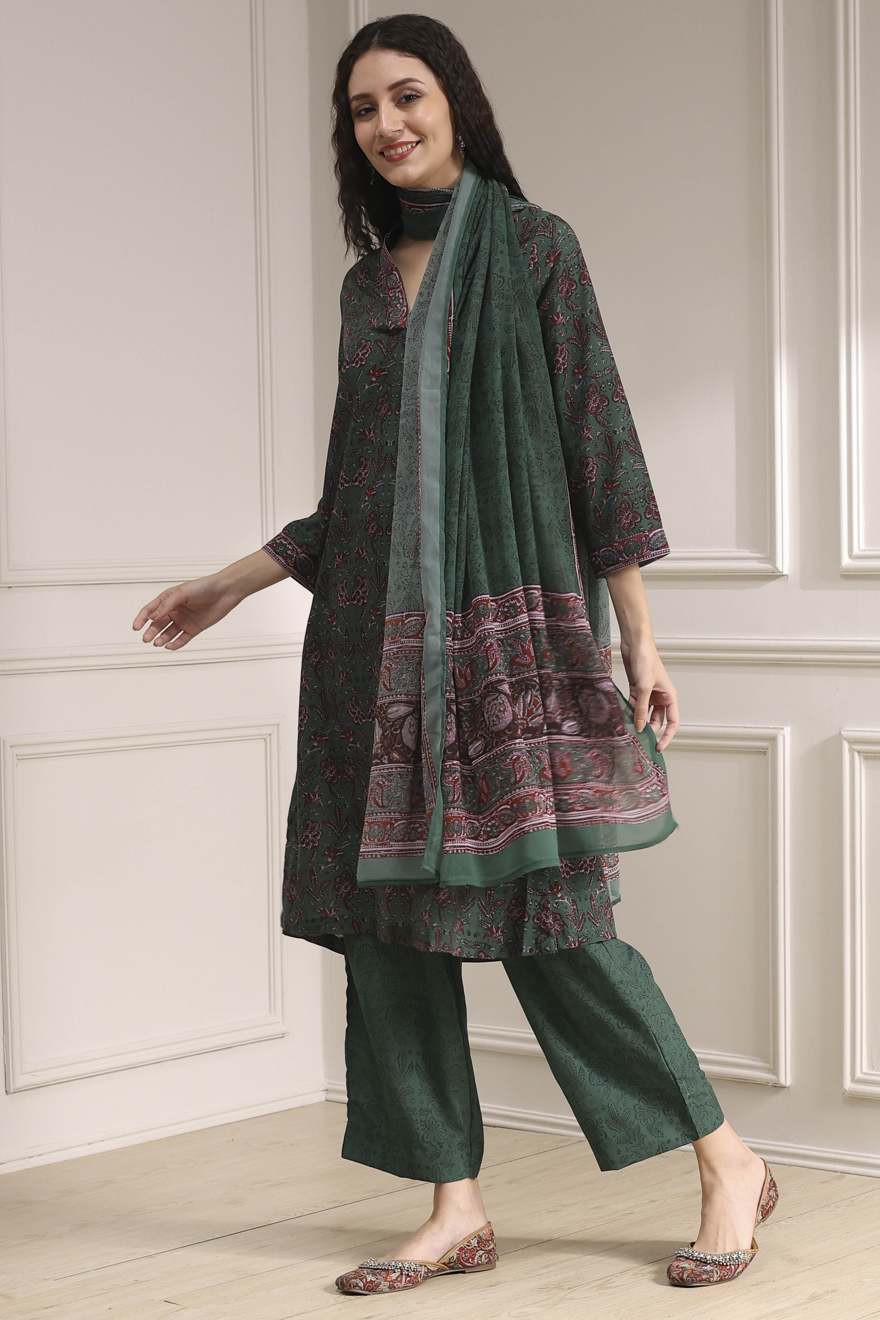 Blue Printed Straight Suit Set image number 3