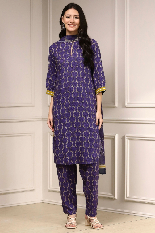 womens attire
