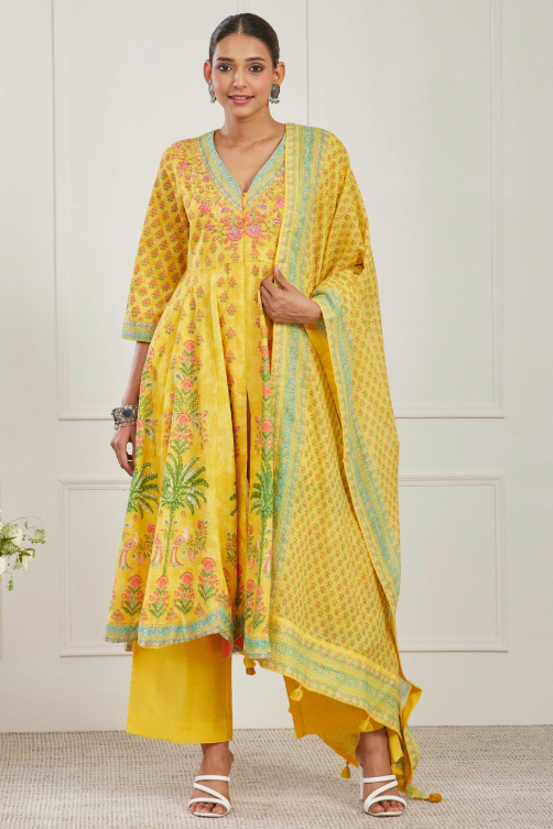 fusion ethnic wear for women