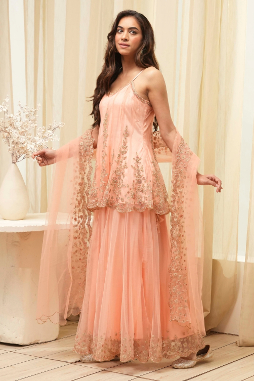 diwali-outfit-ideas-for-women