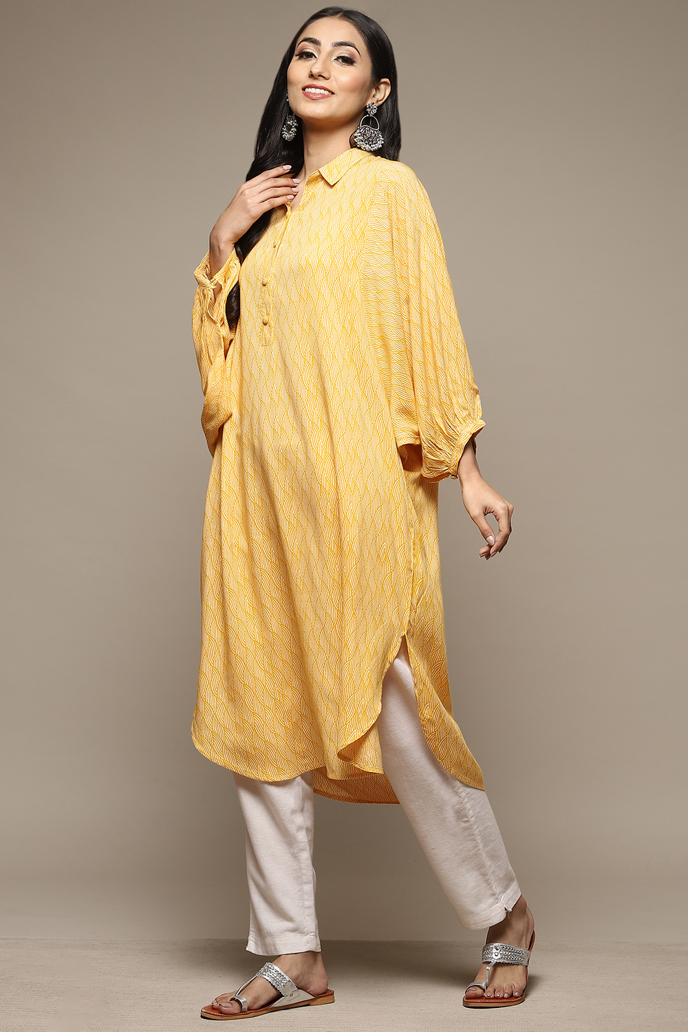 Yellow Rayon Straight Printed Kurta image number 5