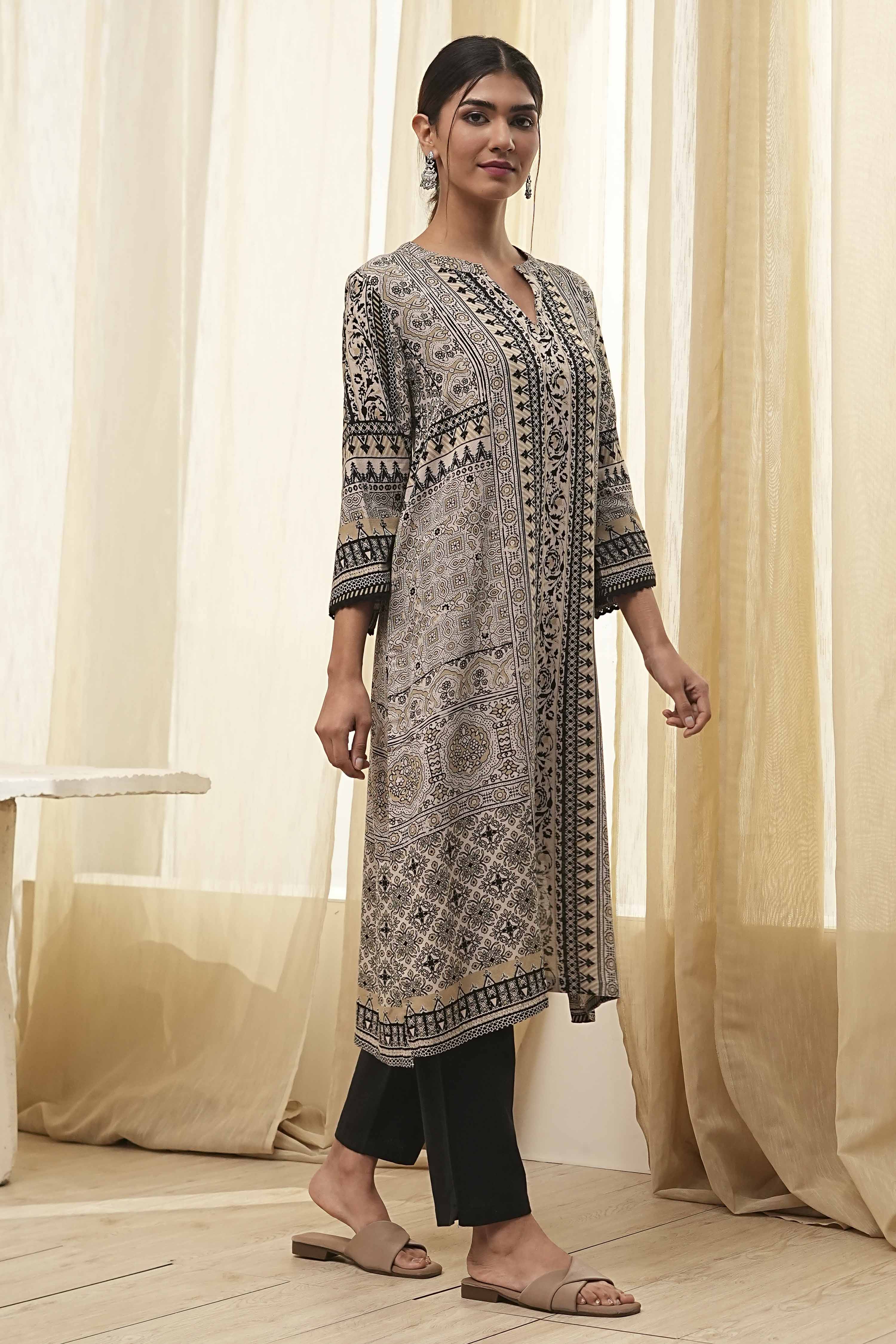 Ecru and Black Printed Straight Kurta image number 4