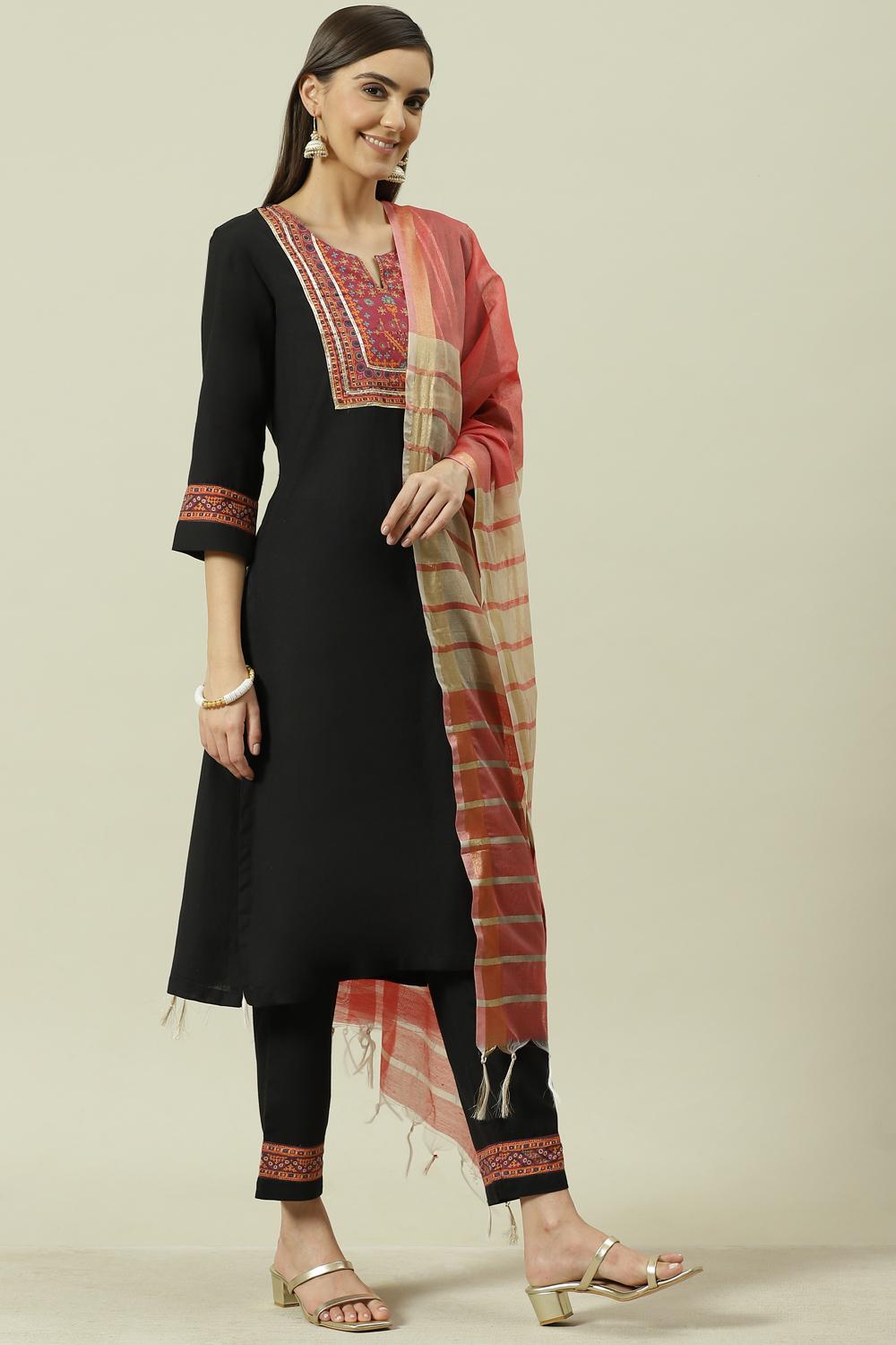 Black Solid Straight Kurta Regular Pants Suit Set image number 6