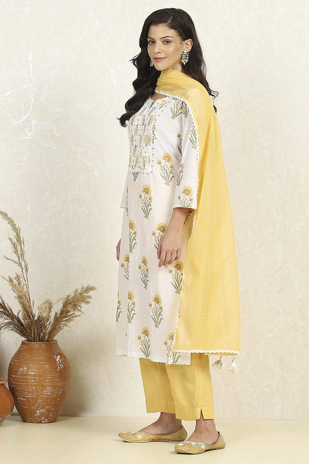 Blue Cotton Unstitched Suit Set image number 4