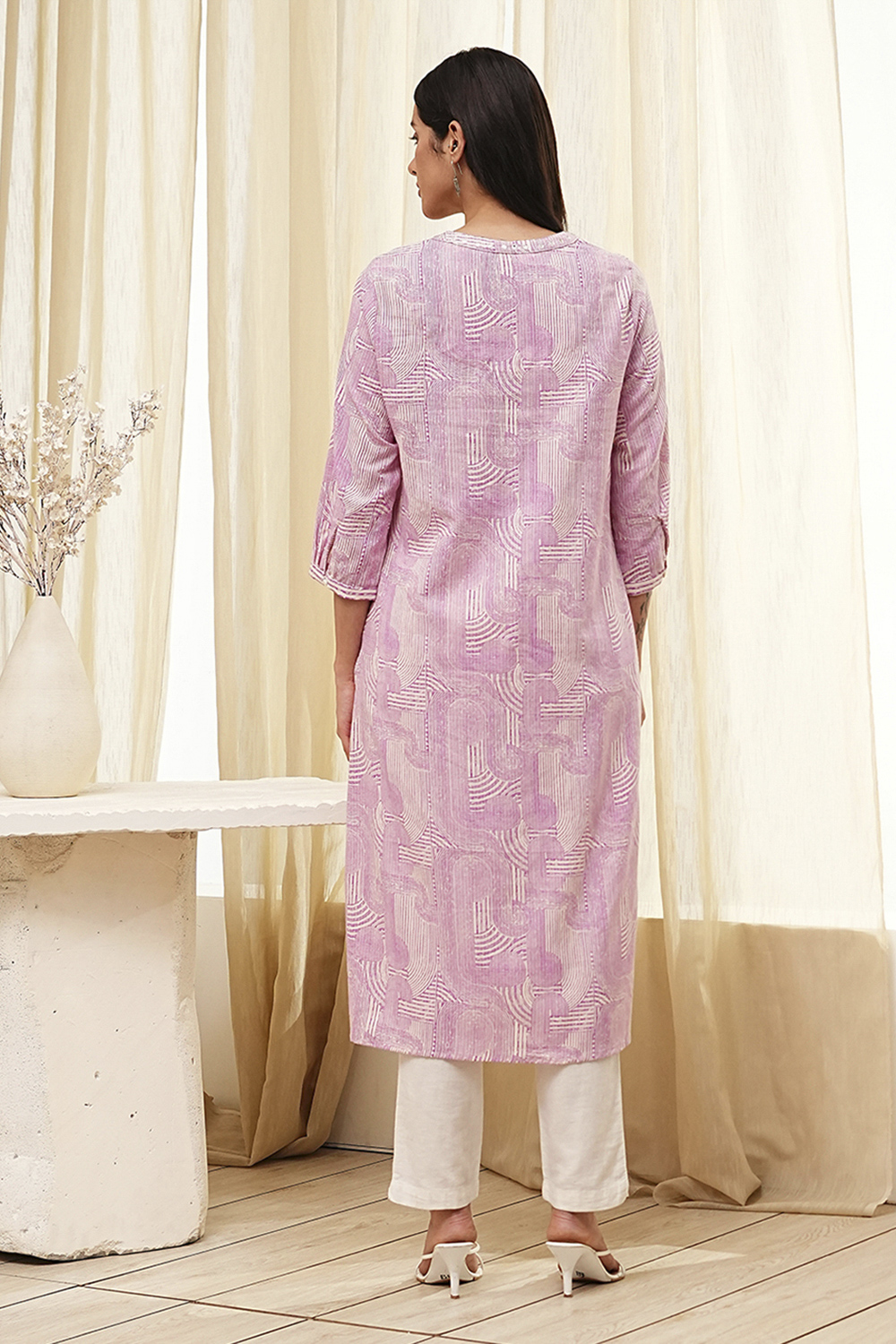 Yellow Cotton Printed Straight Kurta image number 2