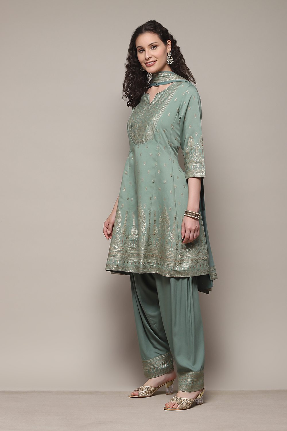 Sap Green Poly Viscose Straight Kurta Salwar Pant Suit Set image number 5