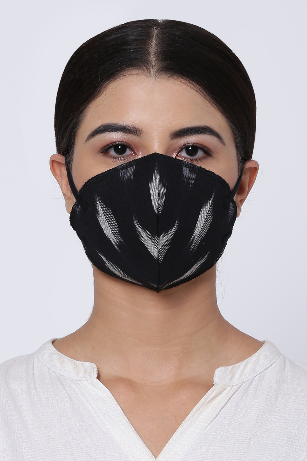 Black Cotton Yarndyed Face Mask image number 0
