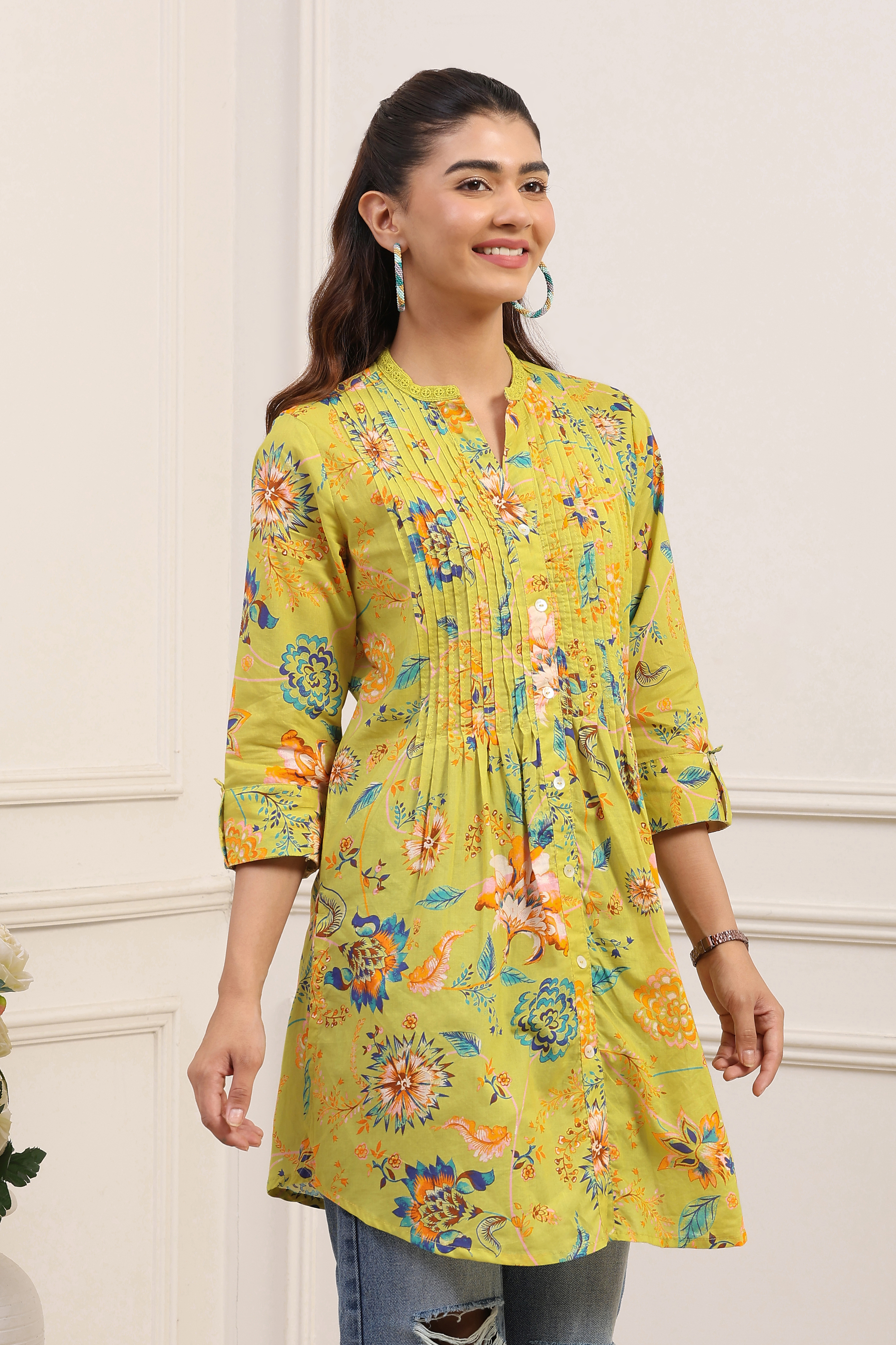 Green Cotton Printed Straight Kurti image number 4