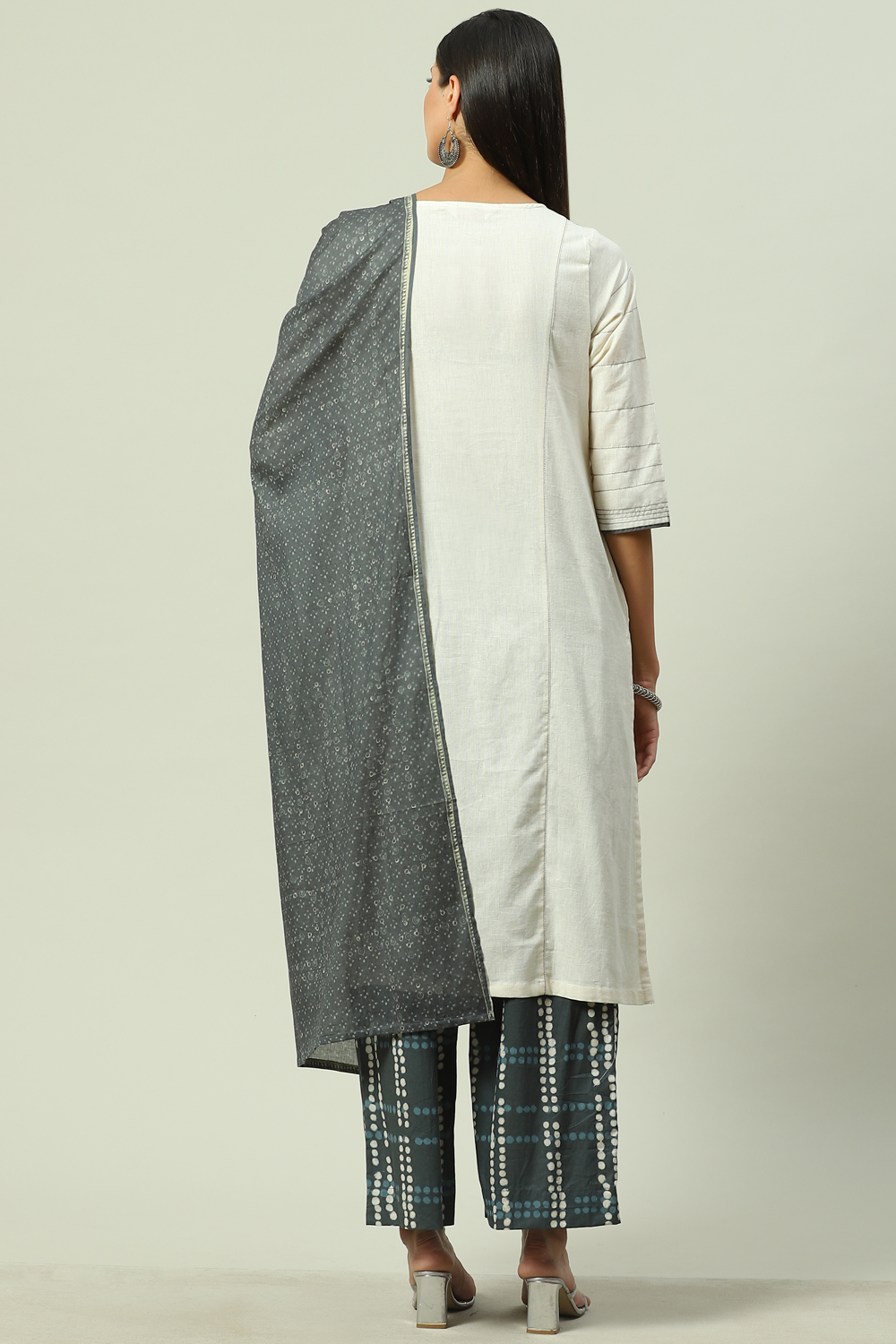 Blush Pink Straight Kurta Palazzo Suit Set image number 4