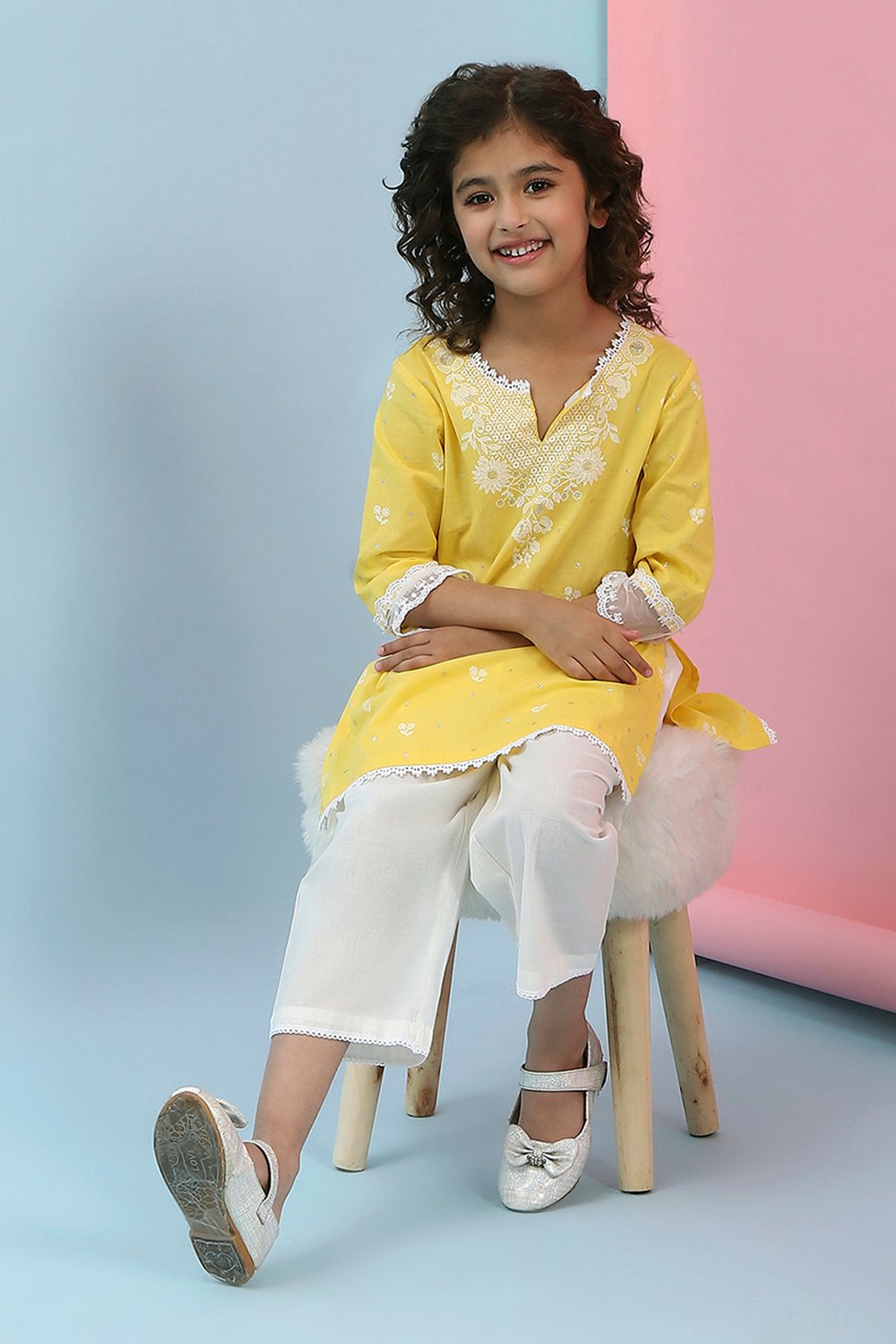 Yellow and White Cotton Printed Kurta Set image number 0