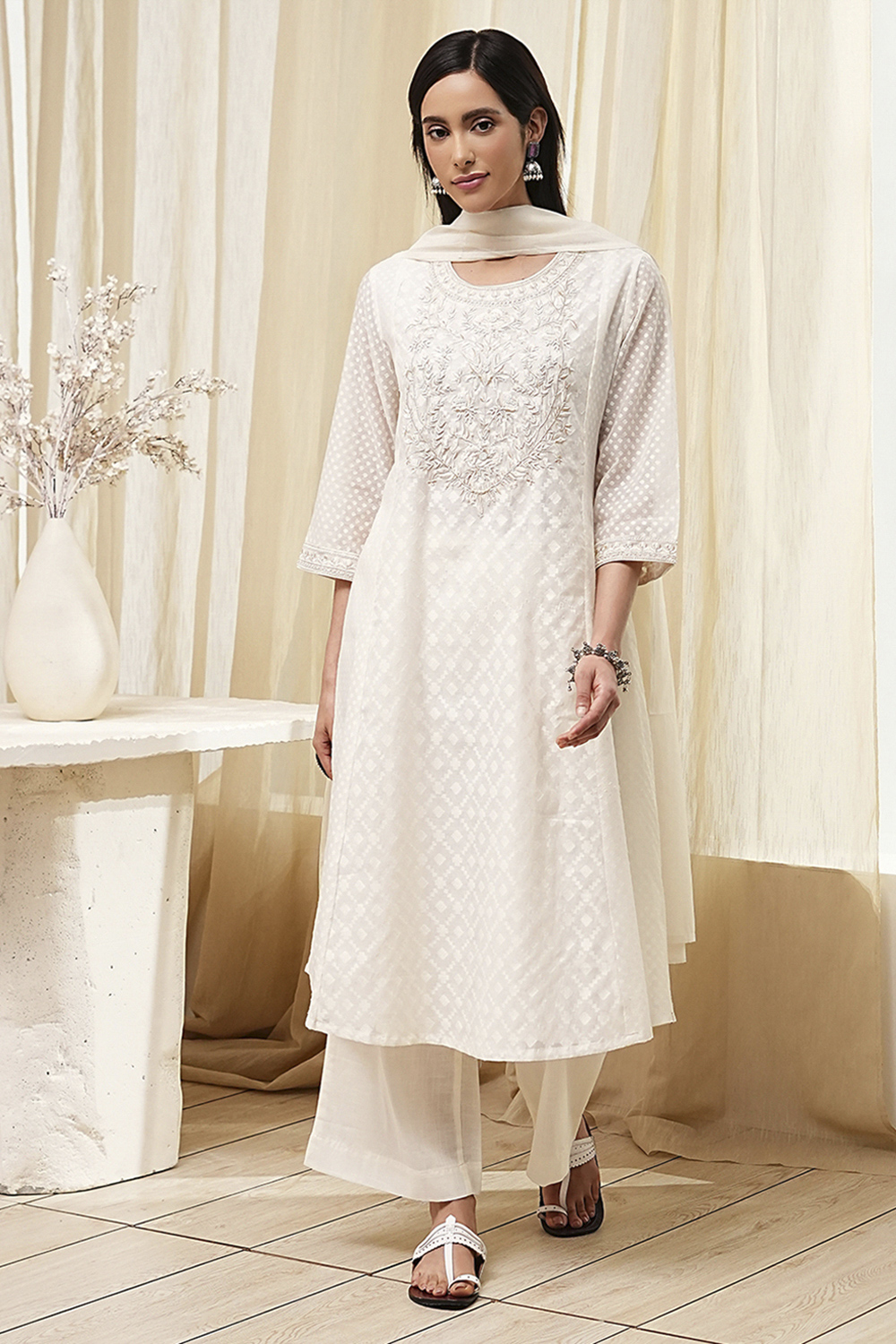 Off-White Embroidered Kalidar Suit Set image number 6