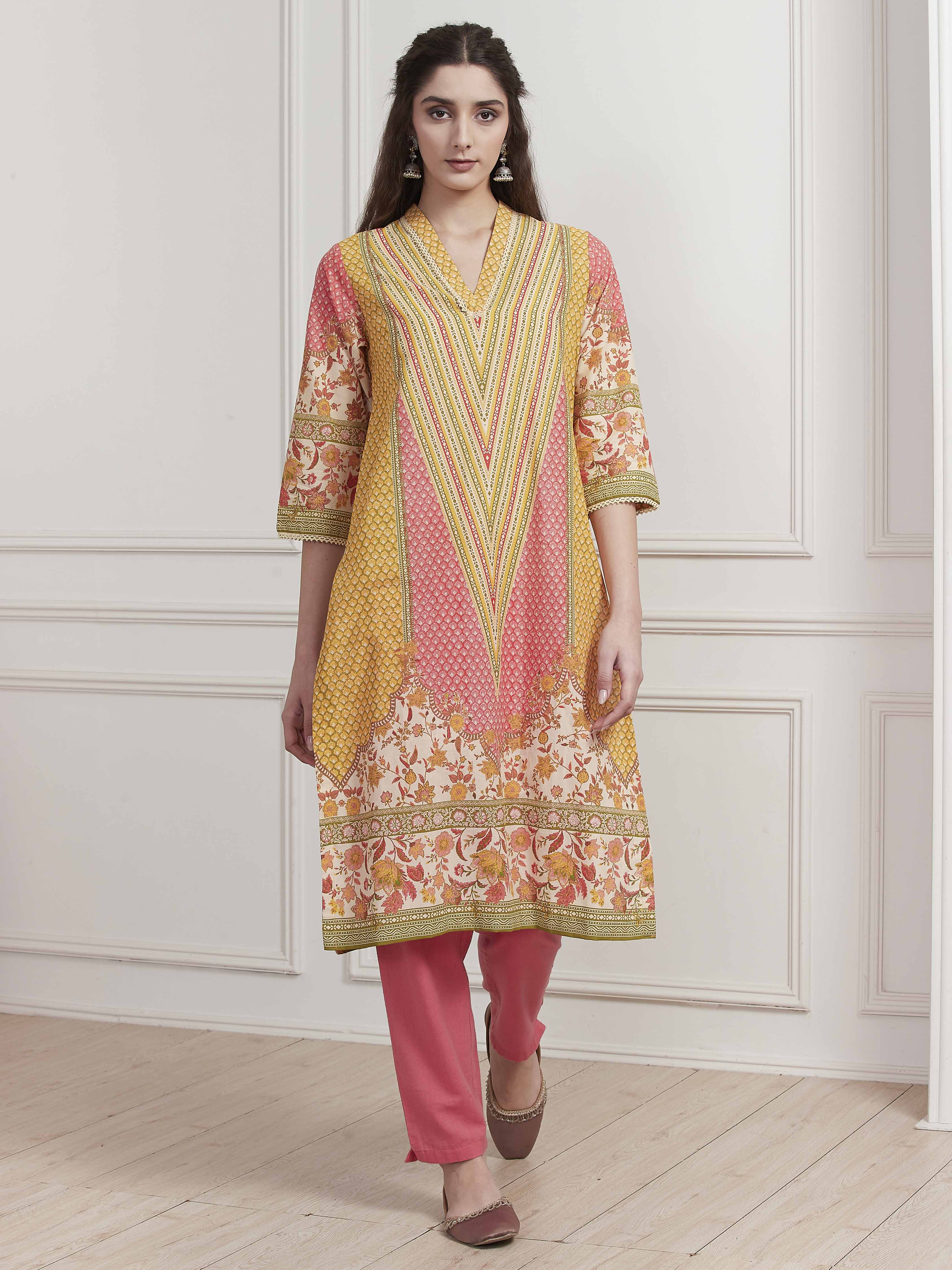 Red Cotton Printed Straight Kurta image number 5