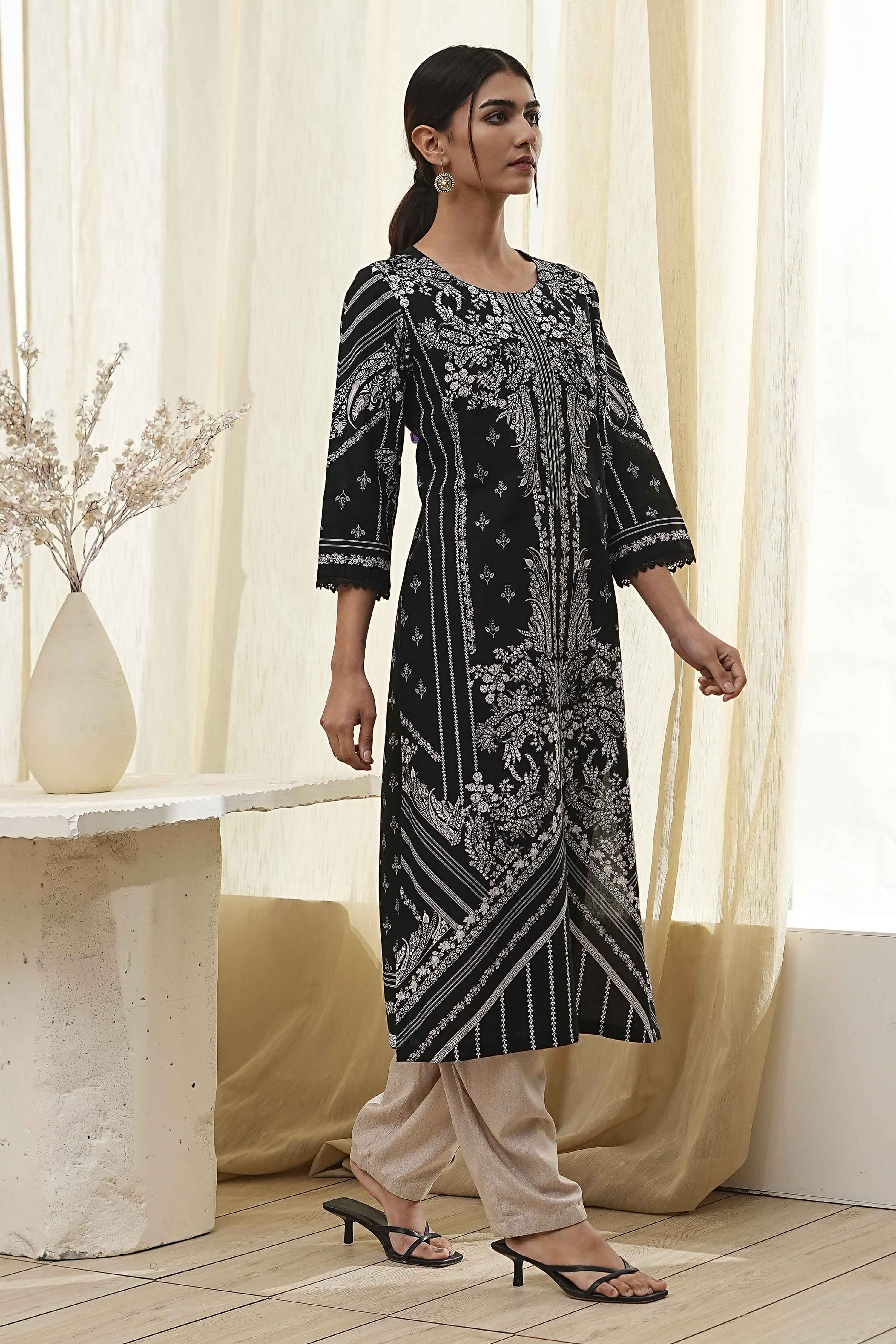 Black Pure Cotton Printed Straight Kurta image number 4