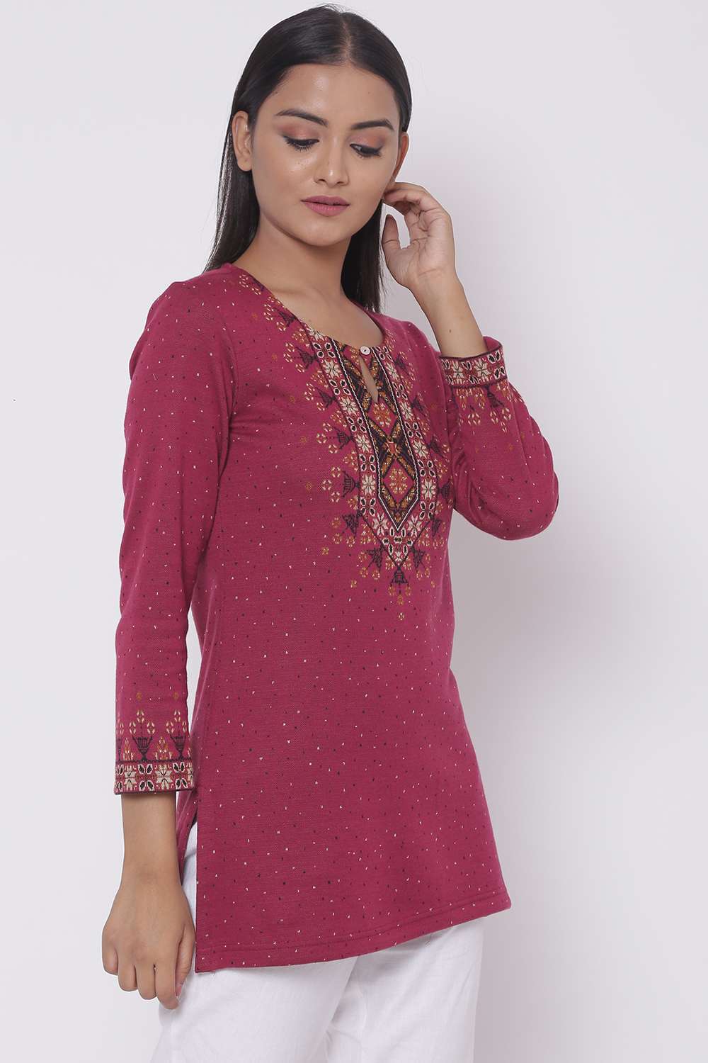 Pink Woolen Short Yarndyed Kurti image number 4