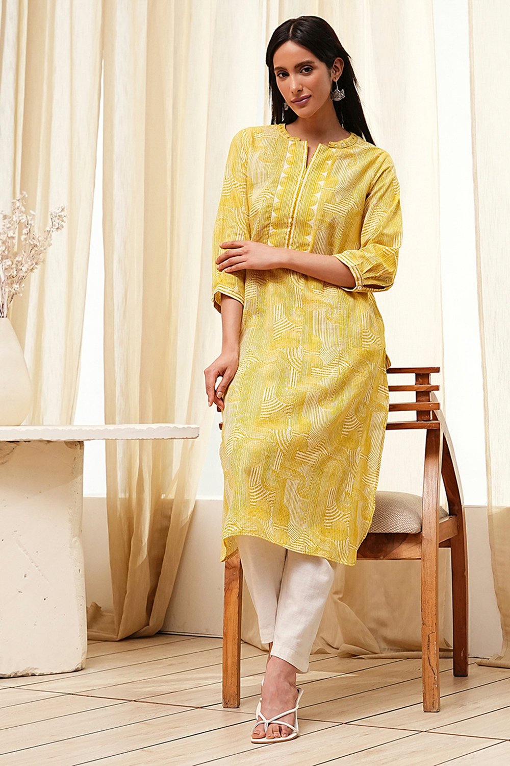 Yellow Cotton Printed Straight Kurta image number 0