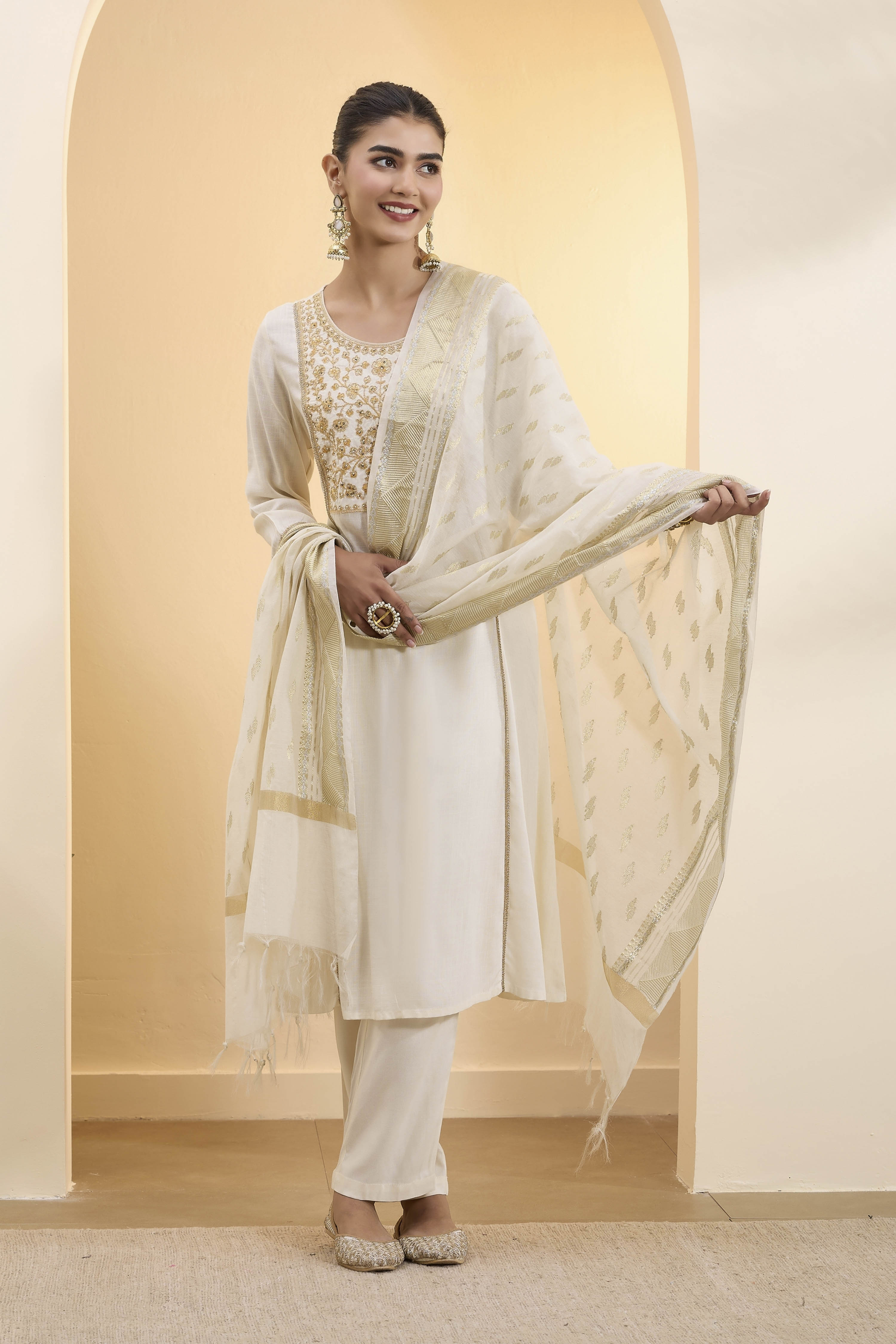 Off-White Poly Bandhani Printed Dupatta image number 0