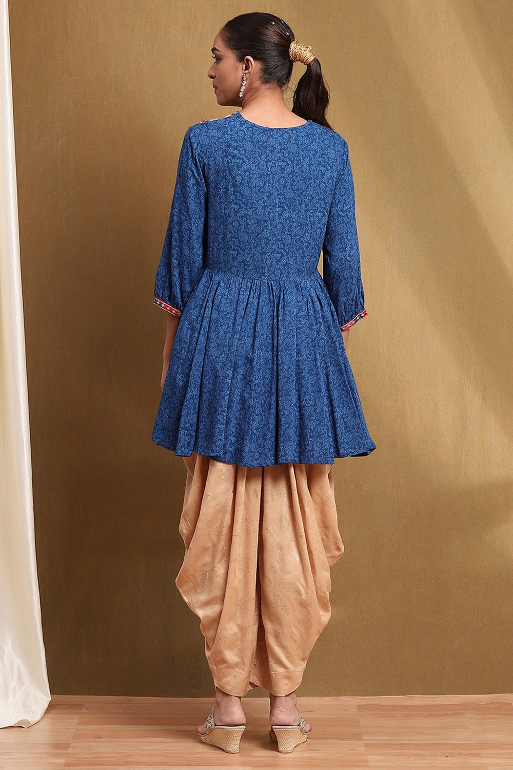 Blue and Beige Embroidered Peplum Kurta Set image number 4