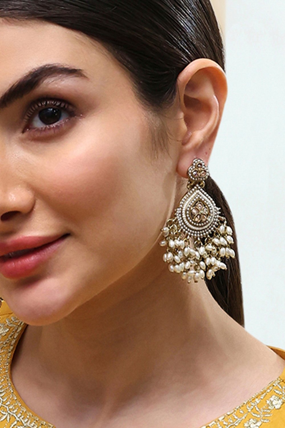 White Alloy Drop & Danglers image number 1