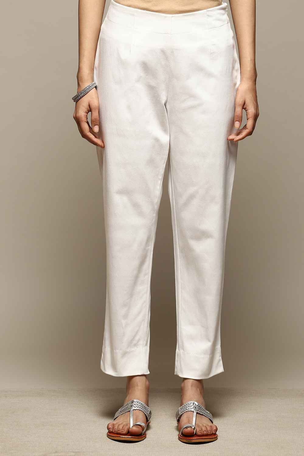 Beige Cotton Relaxed Pant image number 5