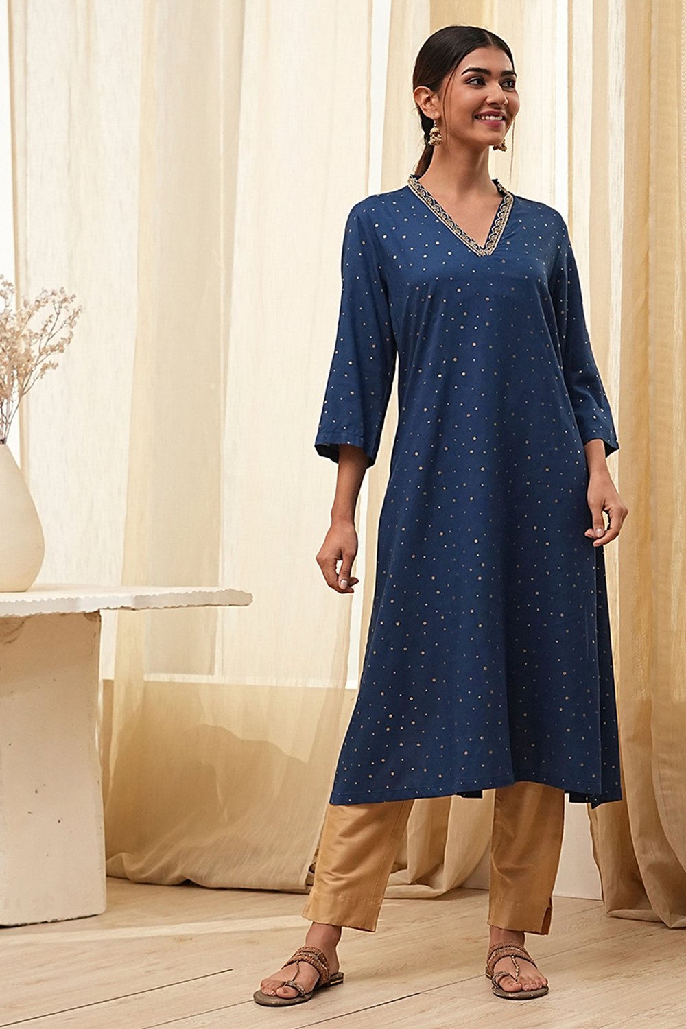 Blue Foil Printed Straight Kurta image number 5