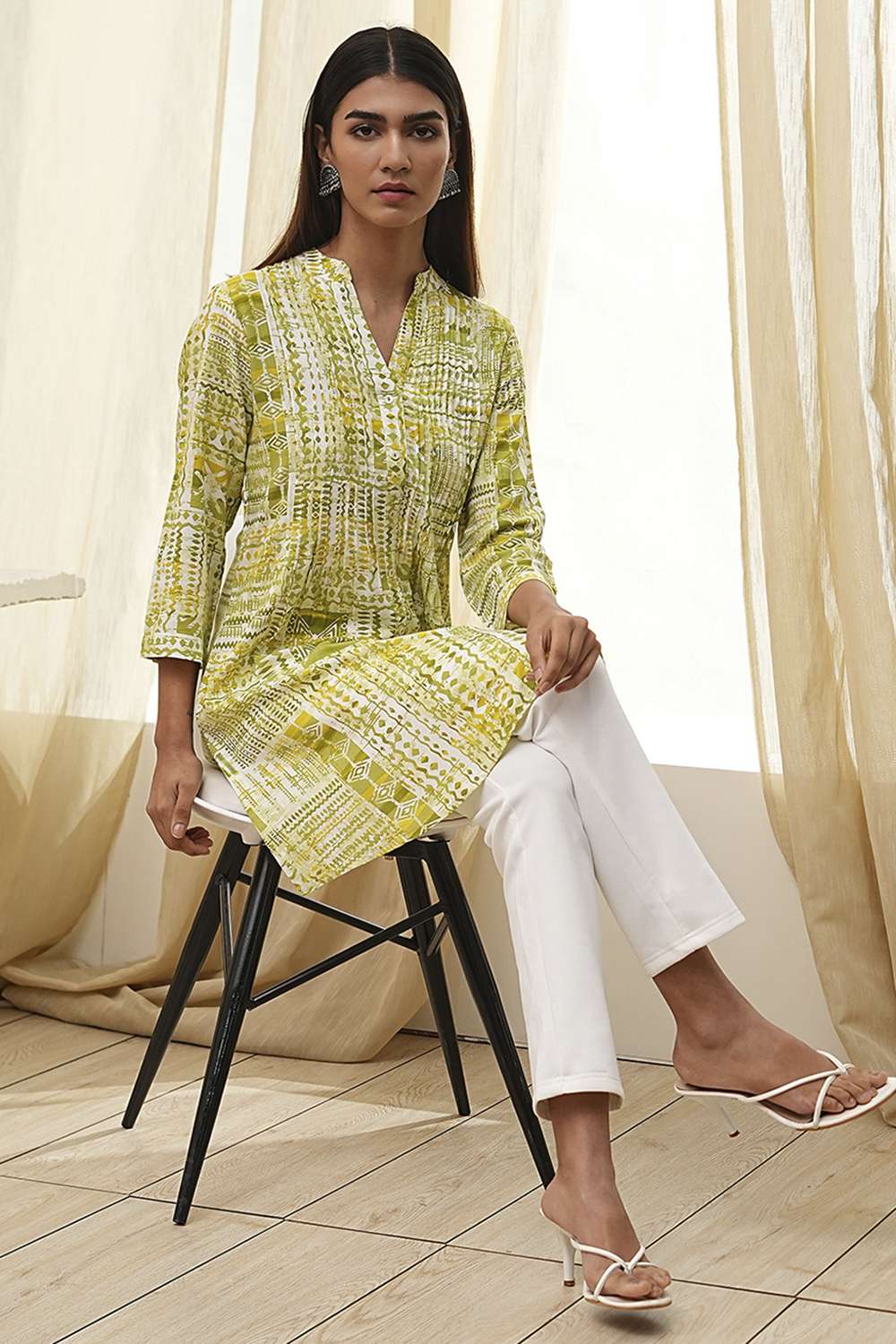 Lime Green Printed Straight Short Kurta image number 0