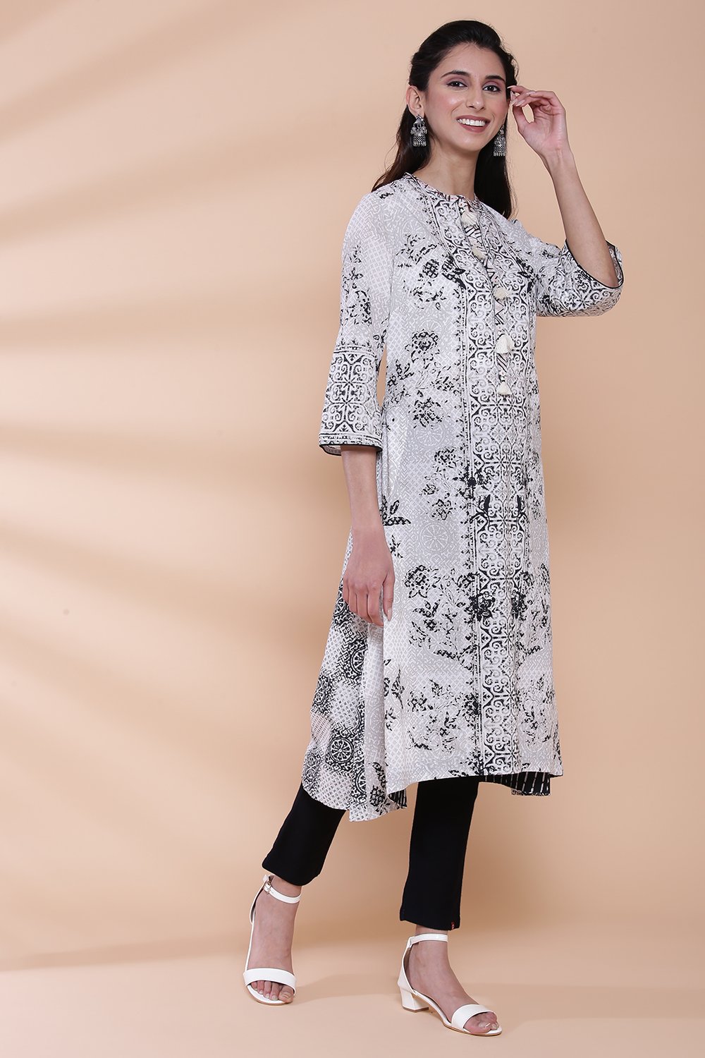 Black Cotton A-line Printed Kurta image number 3