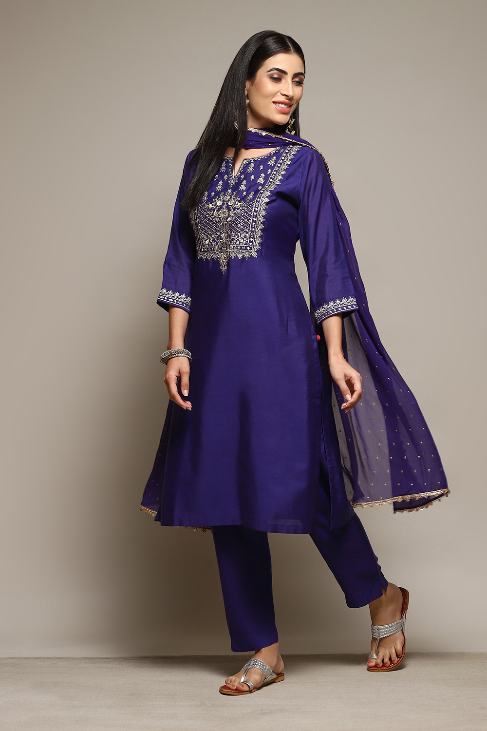 Pink & Purple Poly Cotton Straight Embroidery Kurta Slim Pant Suit Set image number 3
