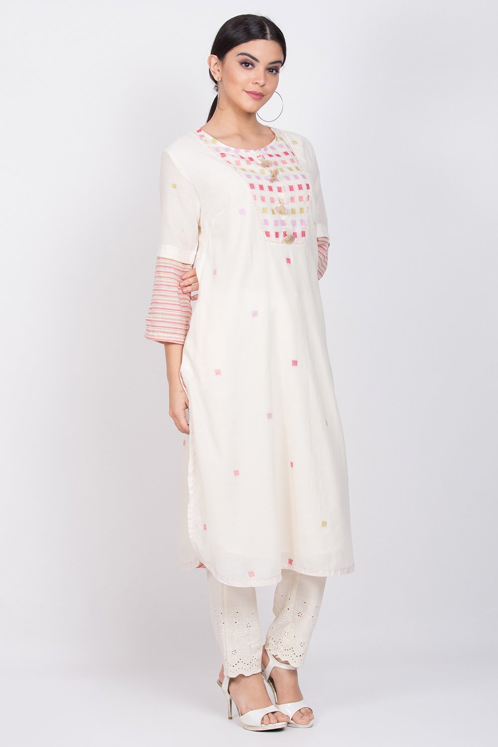 Off White Cotton Straight Yarndyed Kurta image number 4