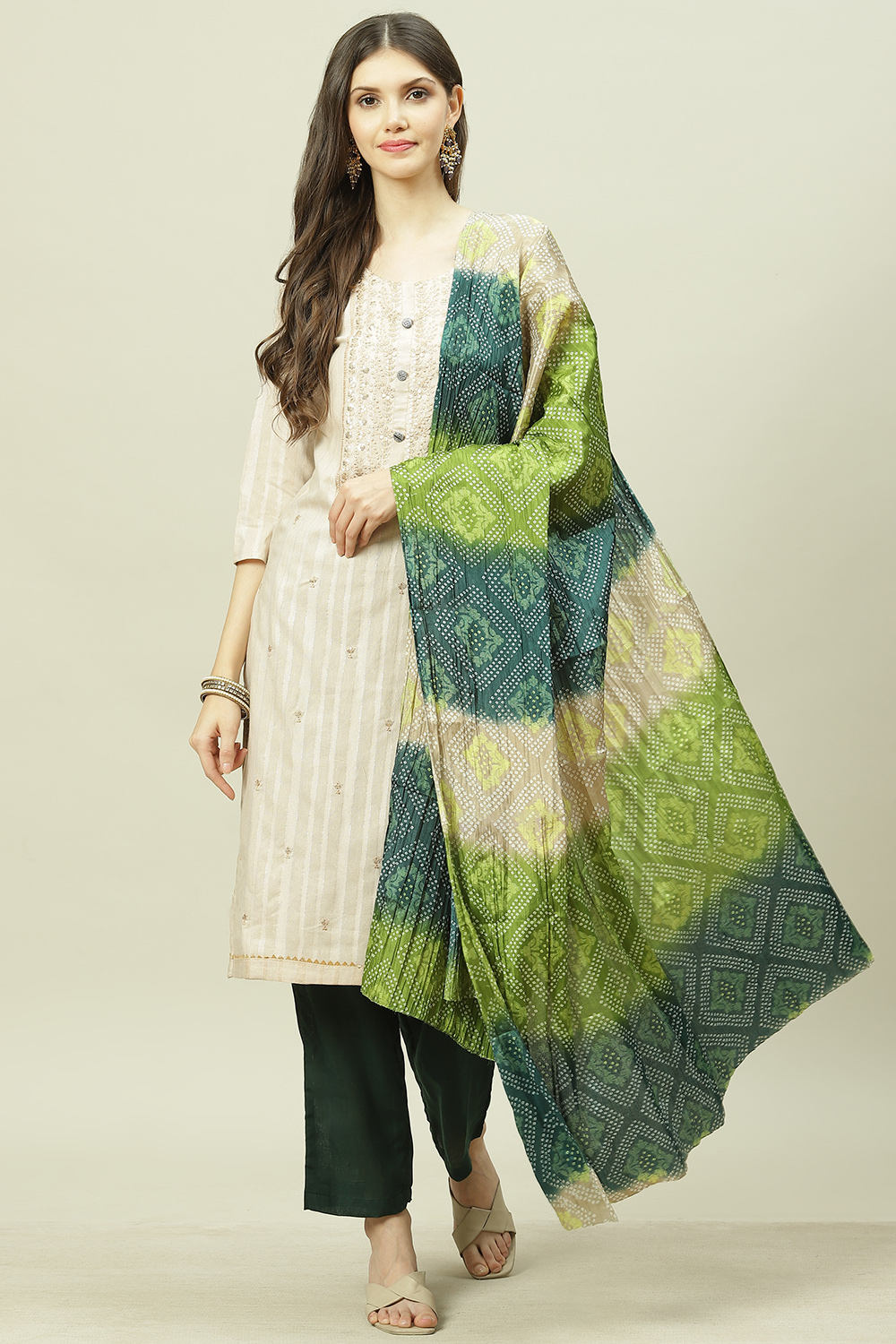 Green Embroidered Cotton Suit Set With Trousers main image 1