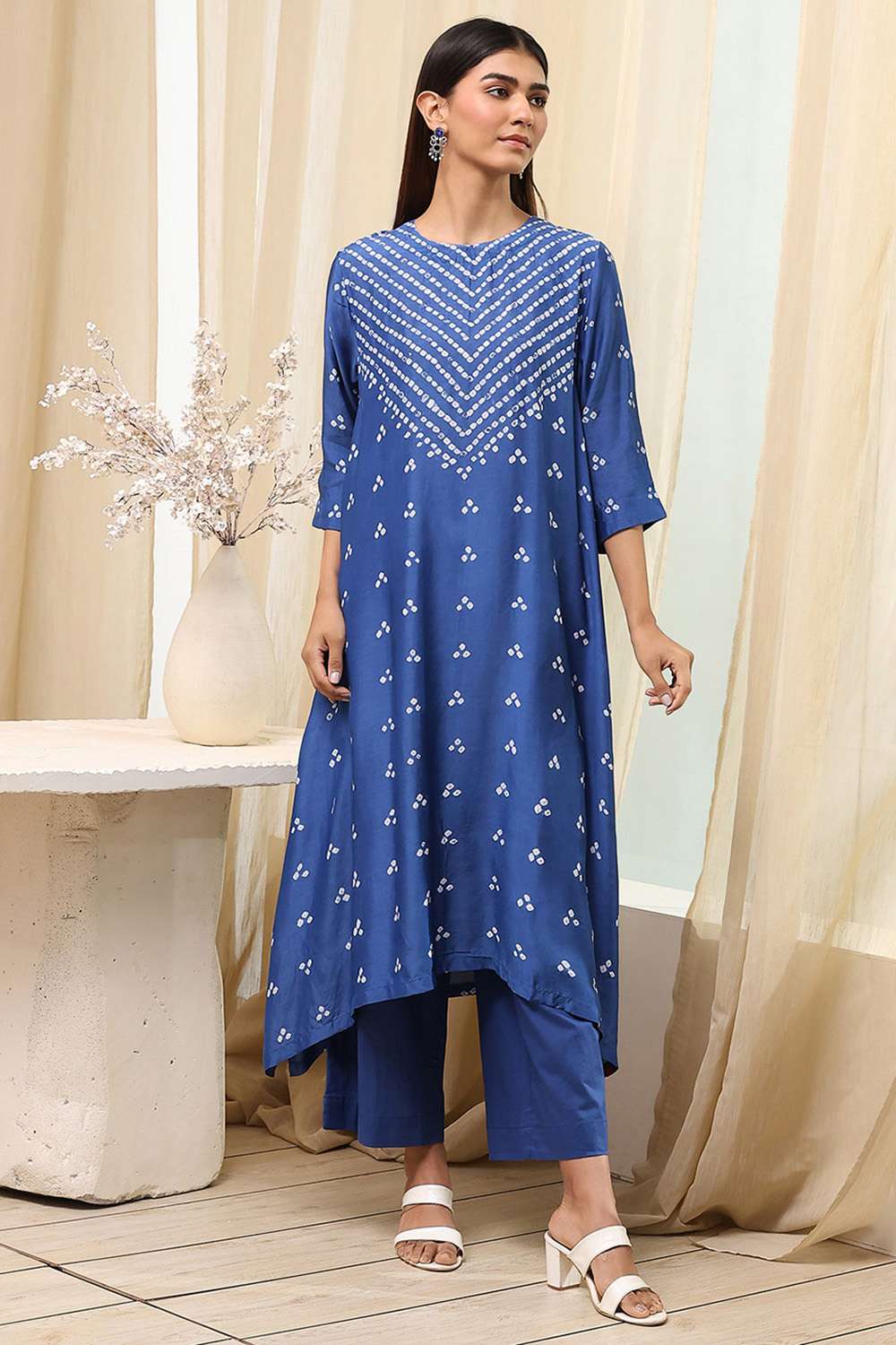 Blue Shantoon Asymmetric Suit Set image number 6