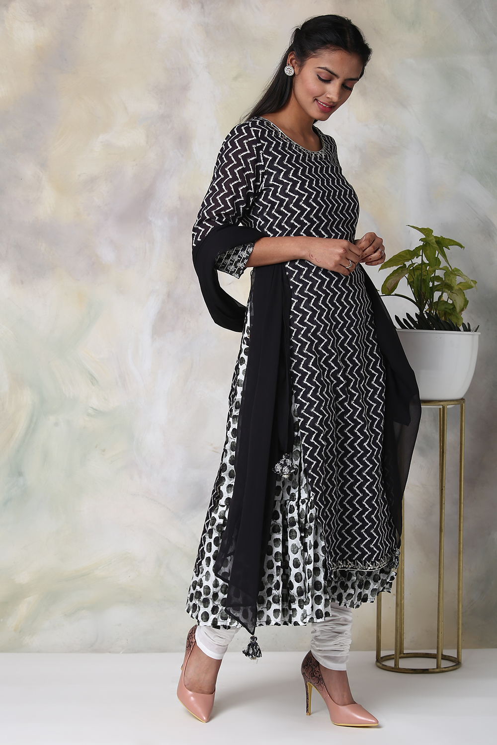 Black Cotton Double Layered Kurta Churidar Suit Set image number 6