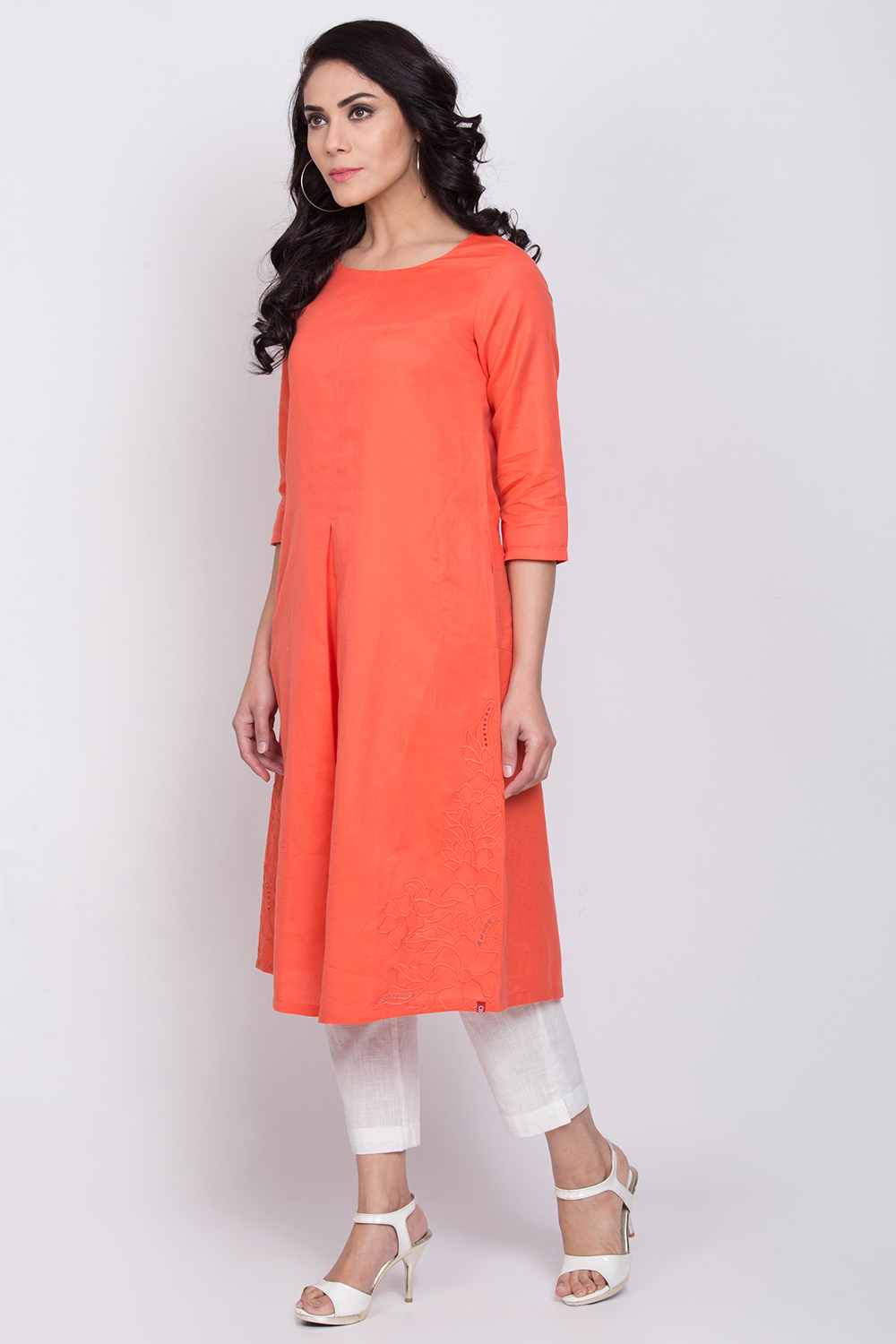 Coral Cotton Linen A-Line Yarndyed Kurta image number 2