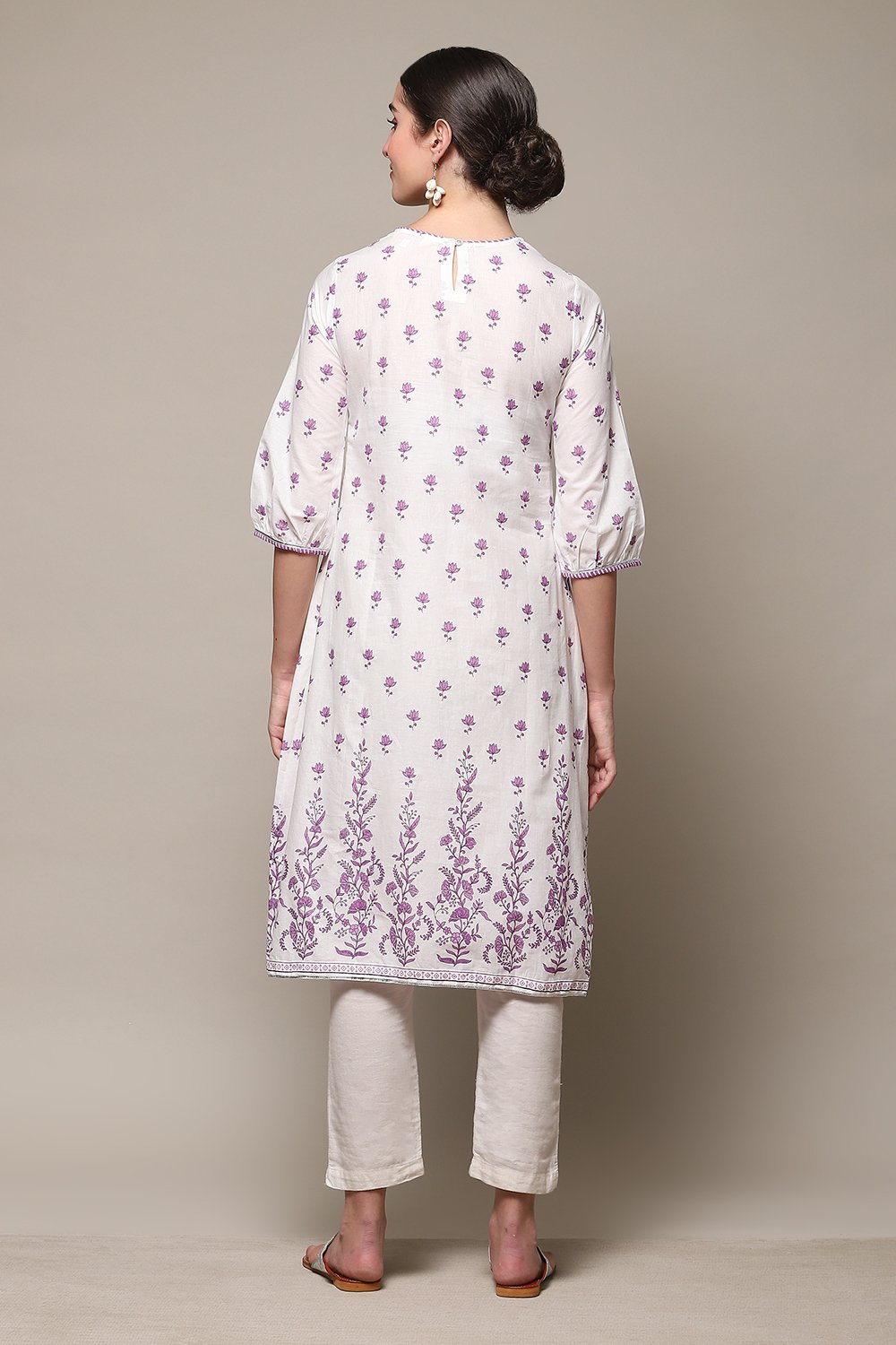 Lavender Cotton Straight Printed Kurta image number 4