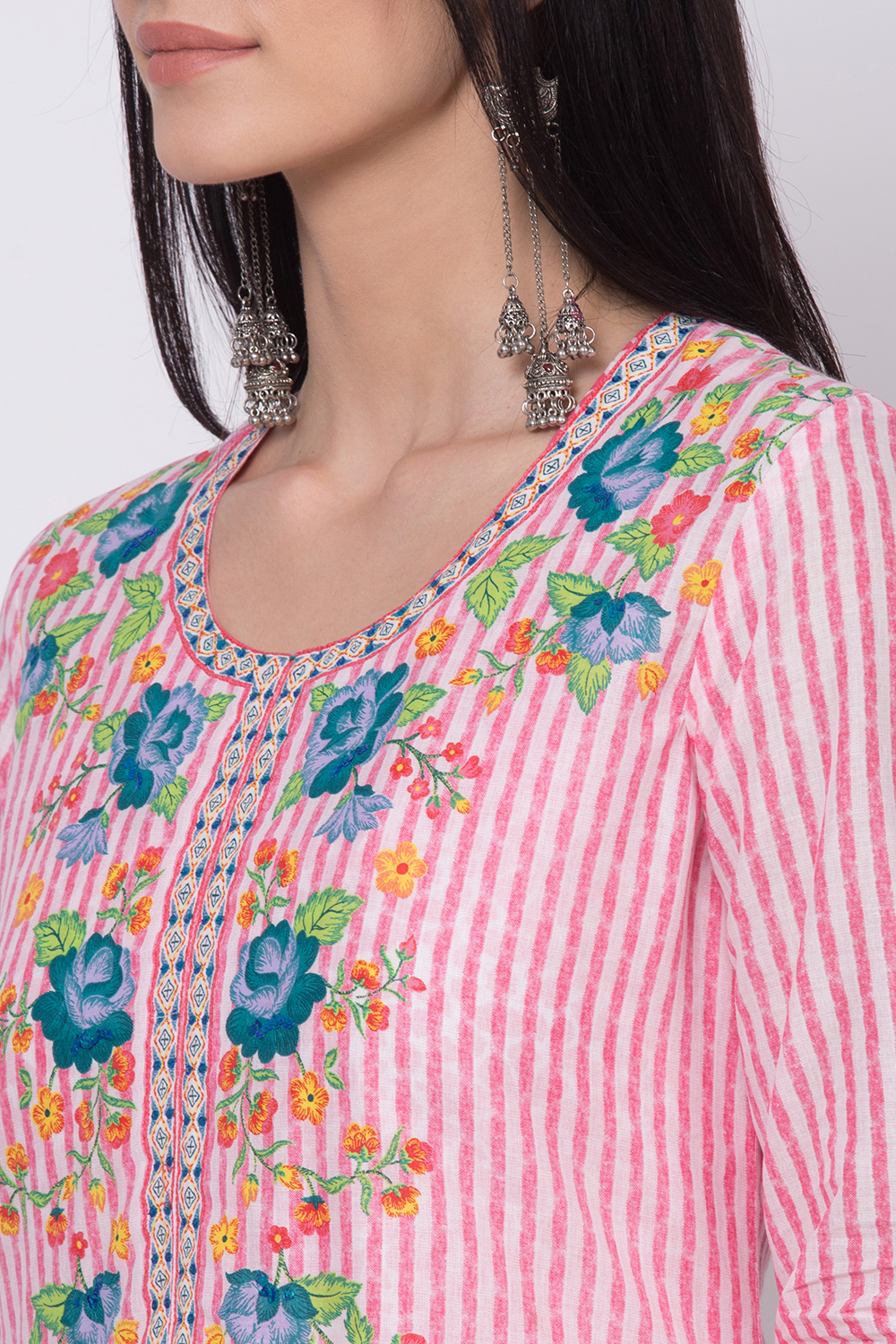 Pink Cotton Flared Printed Kurta image number 1