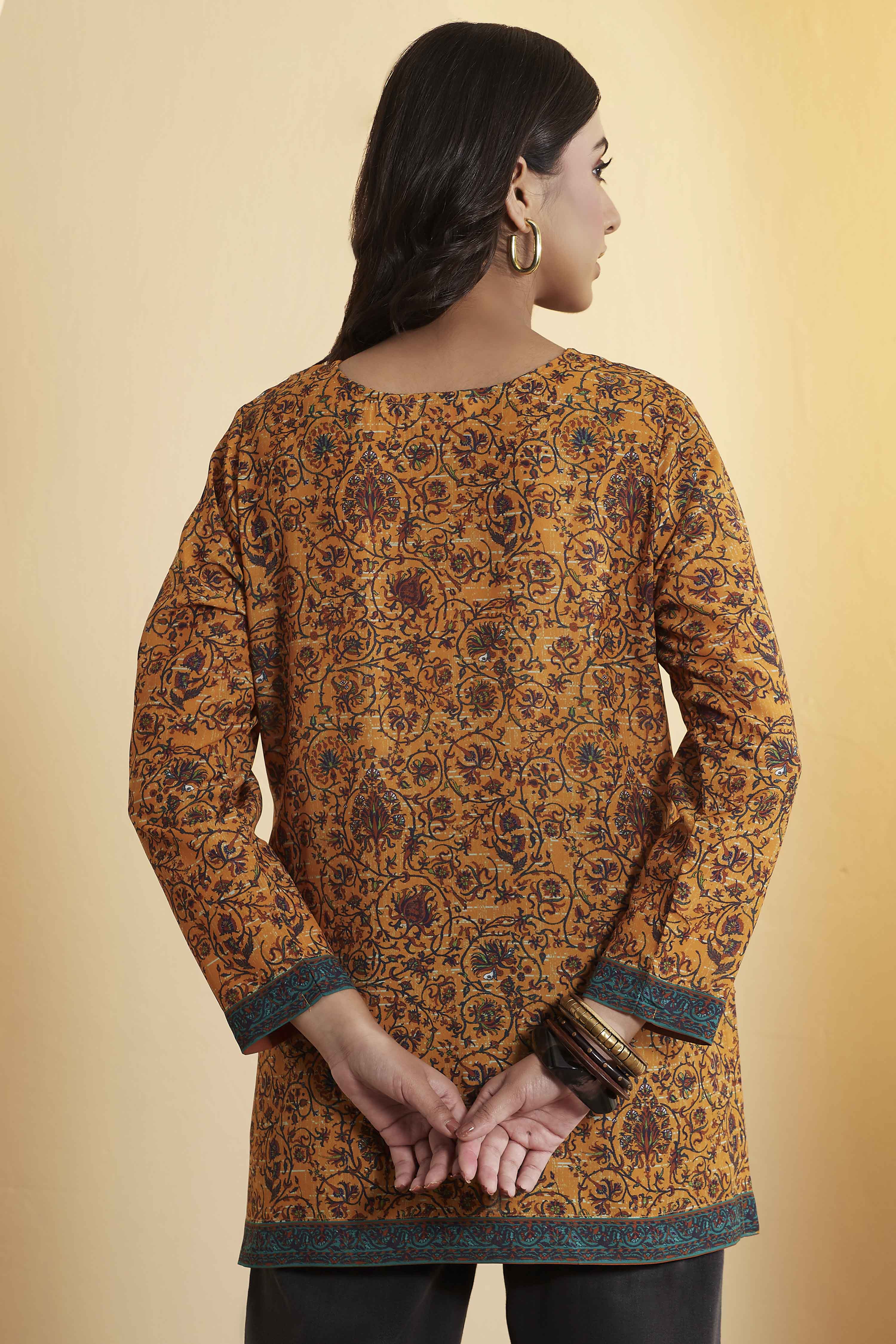 Mustard Polyester Straight Top image number 4