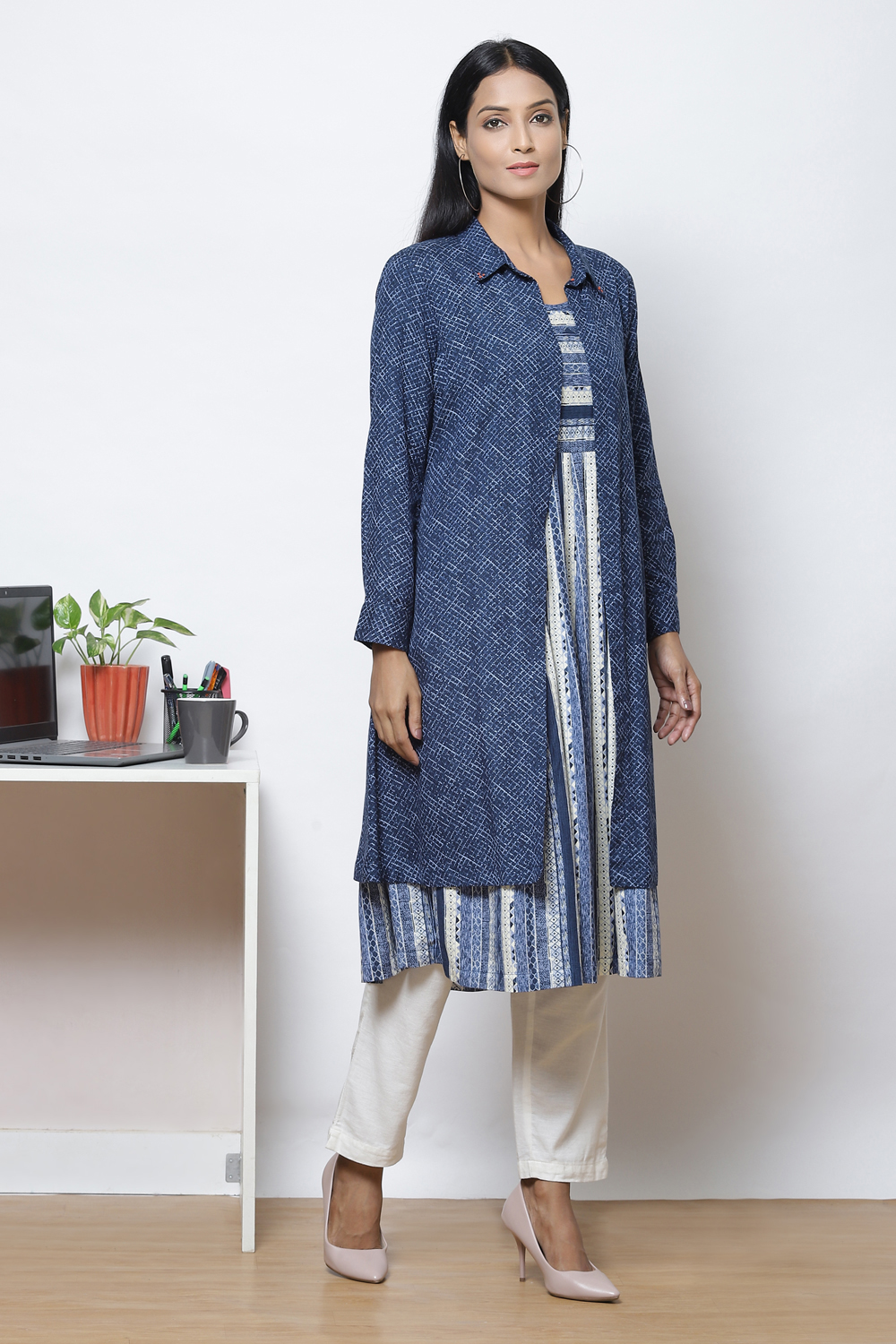 Indigo Straight Rayon Printed Jacket image number 5