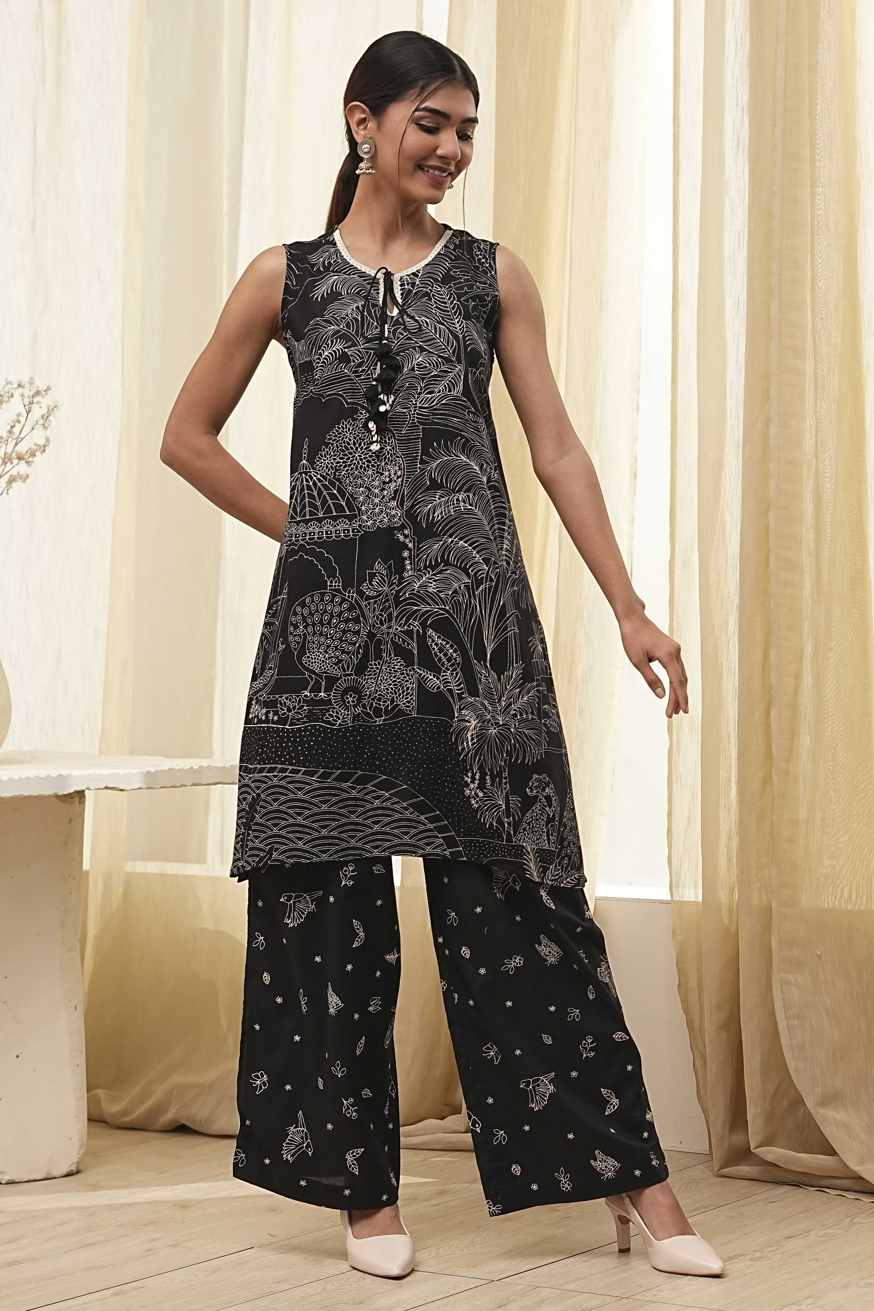 Black Printed Asymmetric Kurta Set image number 6