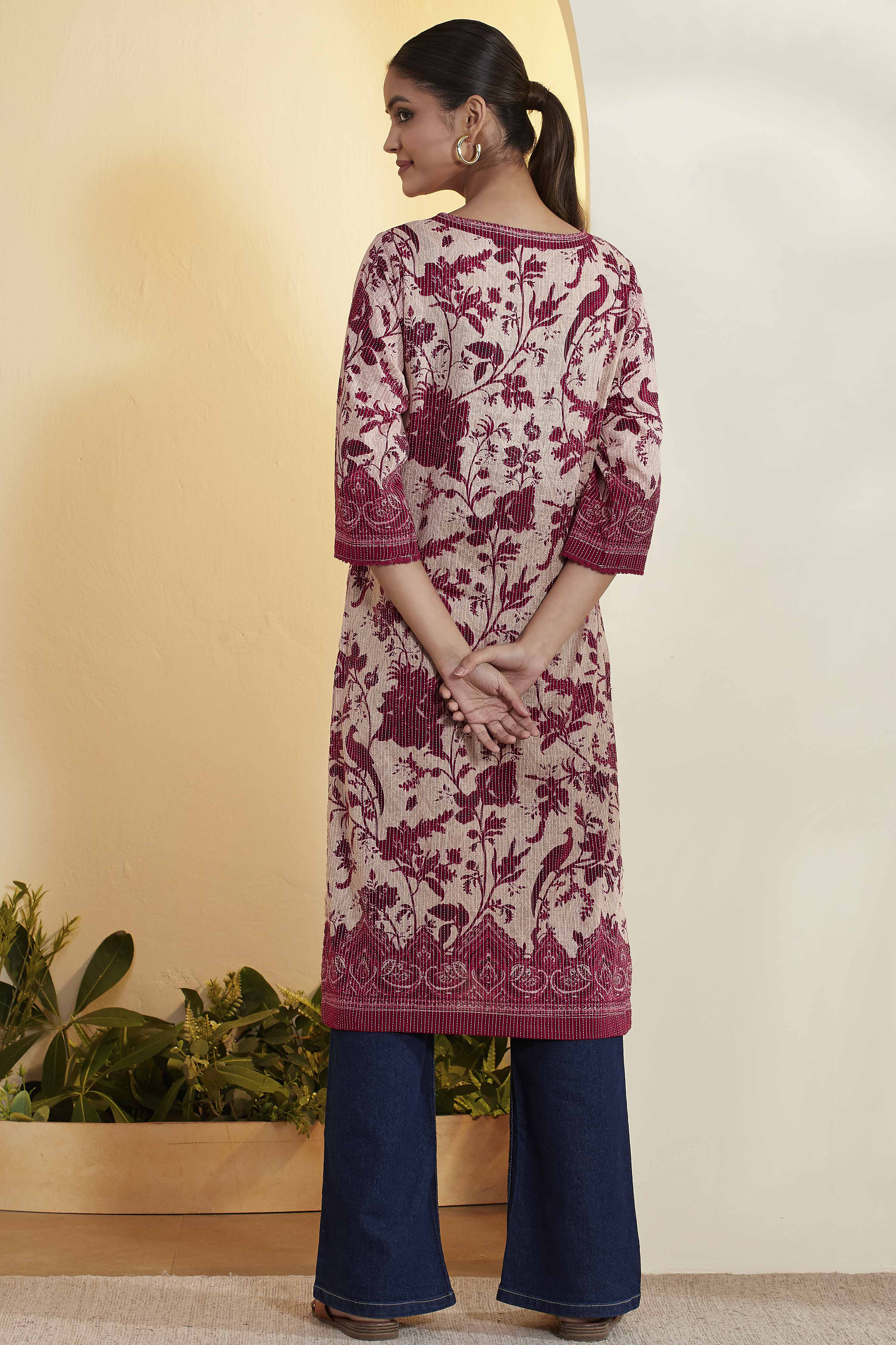 Berry Cotton Floral Printed Straight Kurta image number 5