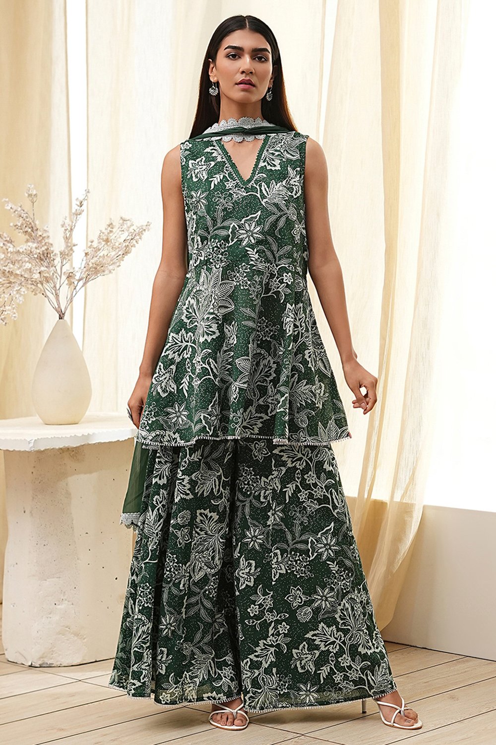 Green Cotton Floral Peplum Suit Set image number 6